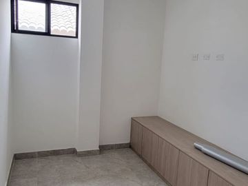En venta lujosa y moderna casa de estreno en Ciudad Celeste, via a Samborondon