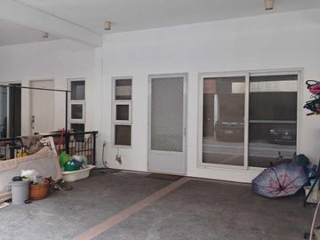 📍 Prime Balete Drive Townhouse for Sale – 3BR, 2 Storeys, Furnished & Perfect Location! 🚪