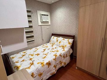 📍 Prime Balete Drive Townhouse for Sale – 3BR, 2 Storeys, Furnished & Perfect Location! 🚪