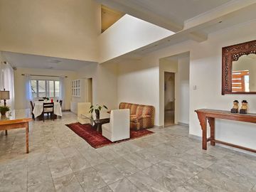 SPACIOUS SINGLE DETACHED HOUSE AND LOT IN BF HOMES PARANAQUE CITY