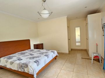 SPACIOUS SINGLE DETACHED HOUSE AND LOT IN BF HOMES PARANAQUE CITY