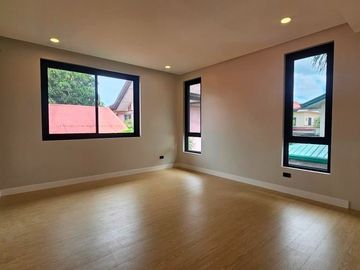 BRAND NEW MODERN ELEGANT SINGLE DETACHED HOUSE AND LOT IN BF HOMES PARANAQUE CITY