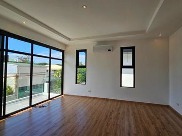 NICE LOCATION MODERN SINGLE DETACHED HOUSE AND LOT IN BF HOMES PARANAQUE CITY
