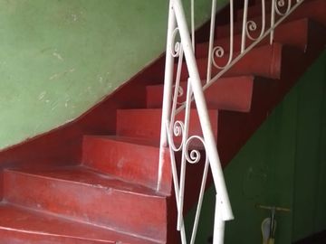 VENTA CASA DE 3 PISOS Y AZOTEA A UNAS CUADRAS DE WIESSE