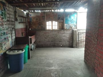 VENTA CASA DE 3 PISOS Y AZOTEA A UNAS CUADRAS DE WIESSE