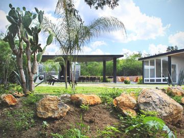 HERMOSA QUINTA CON ALBERCA EN ALLENDE