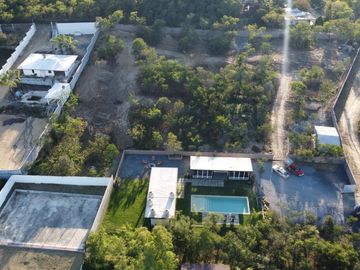 HERMOSA QUINTA CON ALBERCA EN ALLENDE