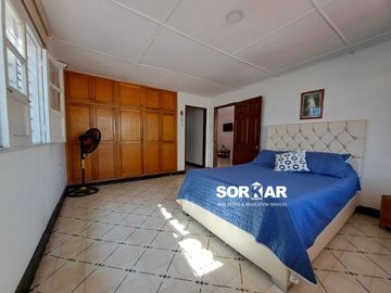 Amplia casa en venta en el Barrio Paraiso, Barranquilla