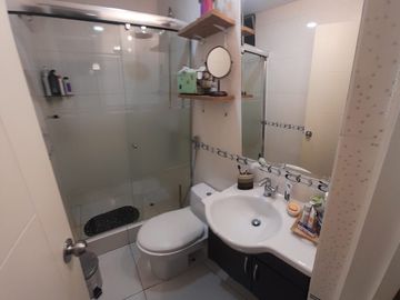 VENTA DEPARTAMENTO EN PRIMER PISO CON DOBLE TERRAZA EN MAGDALENA