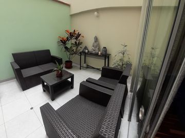 VENTA DEPARTAMENTO EN PRIMER PISO CON DOBLE TERRAZA EN MAGDALENA