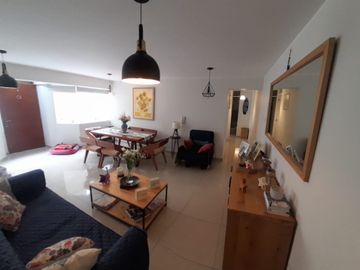 VENTA DEPARTAMENTO EN PRIMER PISO CON DOBLE TERRAZA EN MAGDALENA