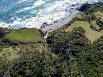 Campo en Estaquilla de 13,06 hectáreas, Entre Pasarelas - Región de los Lagos