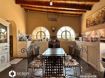 Gran local campestre en cerro Prieto en alquiler