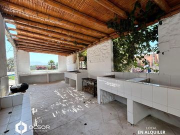 Gran local campestre en cerro Prieto en alquiler