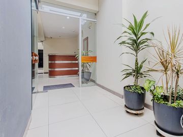 VENTA DEPARTAMENTO  EN PRIMER PISO ELEVADO EN TAMBO DE MONTERRRICO CON 2 COCHERAS