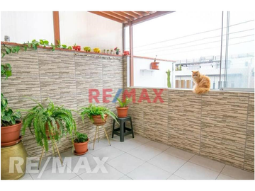 Amplio Y Exclusivo Triplex Semi Amoblado Cerca Al Malecón De Miraflores Y Parque Kennedy