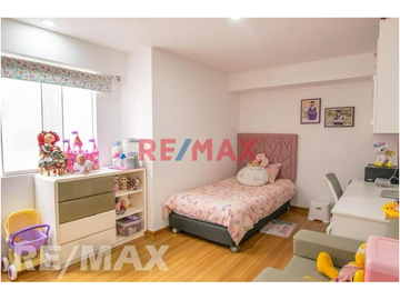 Amplio Y Exclusivo Triplex Semi Amoblado Cerca Al Malecón De Miraflores Y Parque Kennedy