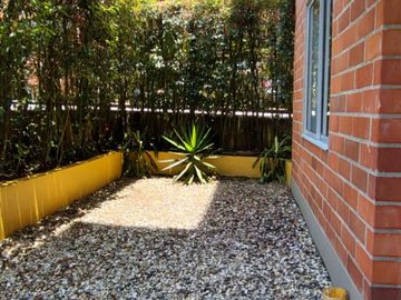 SE RENTA APARTAESTUDIO,RIONEGRO,URBANIZACION EL CANEY APARTAMENTOS