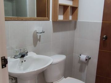 SE RENTA APARTAESTUDIO,RIONEGRO,URBANIZACION EL CANEY APARTAMENTOS