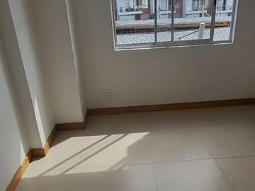 SE RENTA APARTA ESTUDIO,RIONEGRO,URB PIETRASANTA PH