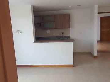 SE RENTA APARTA ESTUDIO,RIONEGRO,URB PIETRASANTA PH