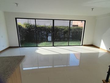 SE RENTA CASA, RIONEGRO,PIETRASANTA CAMPESTRE PH