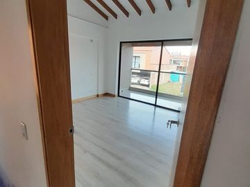 SE RENTA CASA, RIONEGRO,PIETRASANTA CAMPESTRE PH