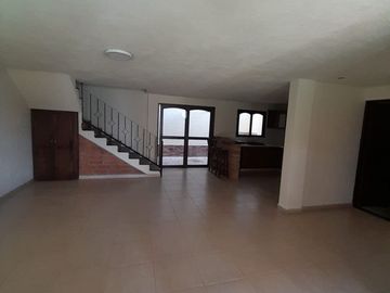 SE RENTA CASA,RIONEGRO,SAN ANTONIO