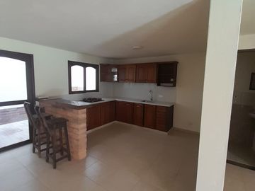 SE RENTA CASA,RIONEGRO,SAN ANTONIO