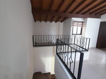 SE RENTA CASA,RIONEGRO,SAN ANTONIO
