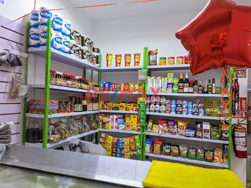 Vendo Local En Centro Comercial Monterrico De Santiago De Surco