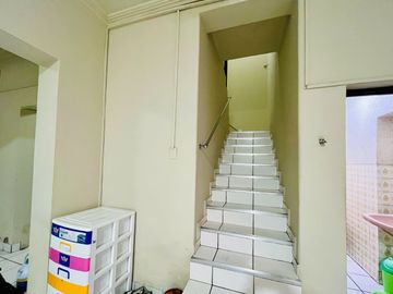 ¡OCASIÓN! BONITA CASA DE 3 PISOS EN QUINTA