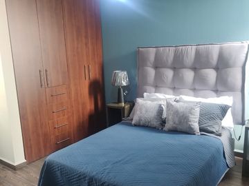 Casa en venta en Fracc. Nuevo Villa Verde con Habitacion o estudio en Planta Baja.