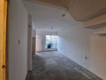 Venta casa en Geo Villas del puerto, en andador cerca del oxxo de la entrada.