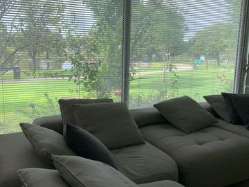 SE VENDE CASA RESIDENCIA EN EL CAMPANARIO QUERÉTARO CON ALBERCA FRENTE A PARQUE CON LAGOS