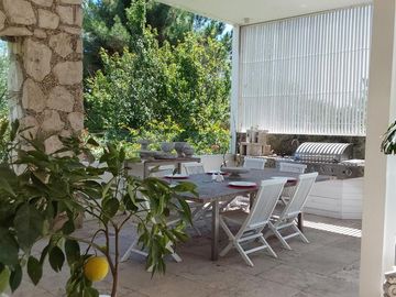 SE VENDE CASA RESIDENCIA EN EL CAMPANARIO QUERÉTARO CON ALBERCA FRENTE A PARQUE CON LAGOS