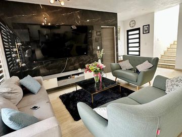 Casa en venta con alberca y seguridad