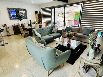 Casa en venta con alberca y seguridad