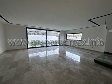 Casa en venta en Condominio dentro de Fraccionamiento La Espiga, Queretaro