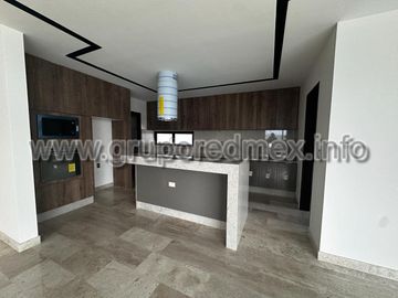 Casa en venta en Condominio dentro de Fraccionamiento La Espiga, Queretaro