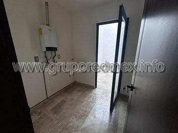 Casa en venta en Condominio dentro de Fraccionamiento La Espiga, Queretaro