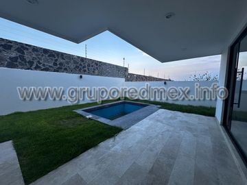Casa en venta en Condominio dentro de Fraccionamiento La Espiga, Queretaro
