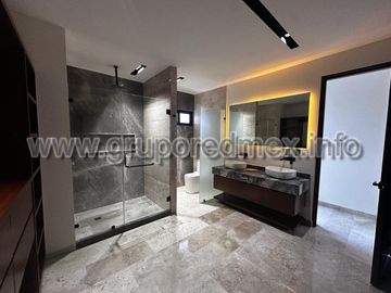 Casa en venta en Condominio dentro de Fraccionamiento La Espiga, Queretaro