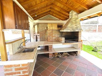 CASA INDEPENDIENTE DE VENTA TUMBACO, TOLA CHICA