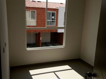 CASA ALEGRA ALFAGUARA