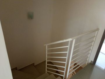 CASA ALEGRA ALFAGUARA