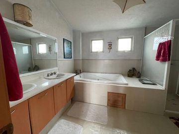 CASA EN VENTA EN HACIENDA DEL BOSQUE