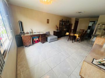 VENTA AMPLIO DEPARTAMENTO EN LAS GARDENIAS - SURCO