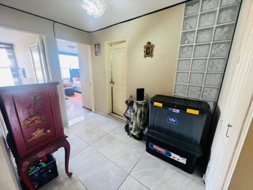 VENTA AMPLIO DEPARTAMENTO EN LAS GARDENIAS - SURCO