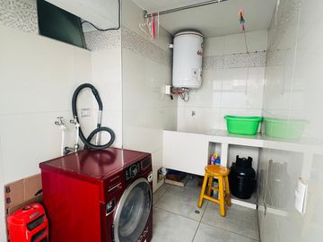 VENTA AMPLIO DEPARTAMENTO EN LAS GARDENIAS - SURCO